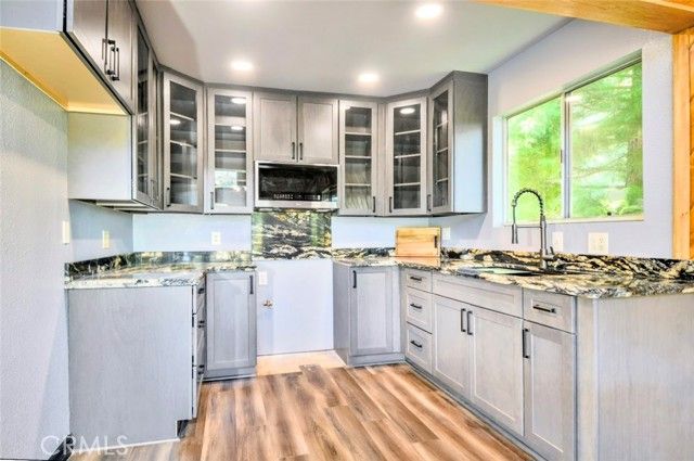 929 Trinity Drive, Lake Arrowhead, CA 92352