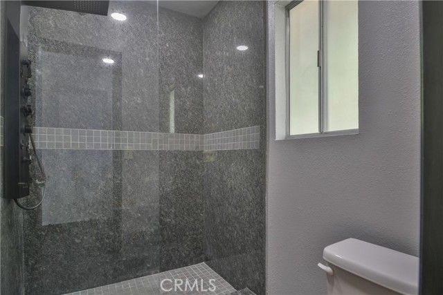 929 Trinity Drive, Lake Arrowhead, CA 92352