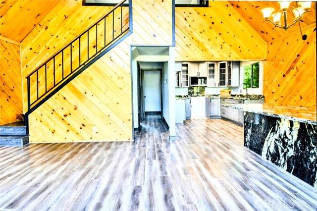 929 Trinity Drive, Lake Arrowhead, CA 92352