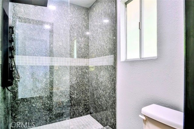 929 Trinity Drive, Lake Arrowhead, CA 92352