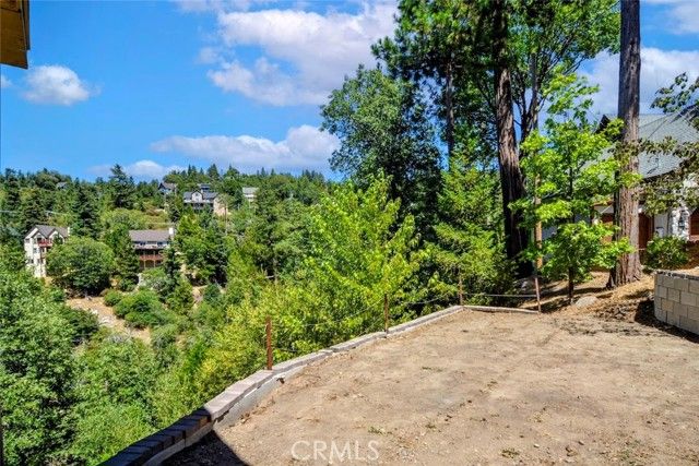 929 Trinity Drive, Lake Arrowhead, CA 92352