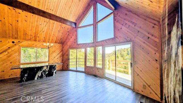 929 Trinity Drive, Lake Arrowhead, CA 92352