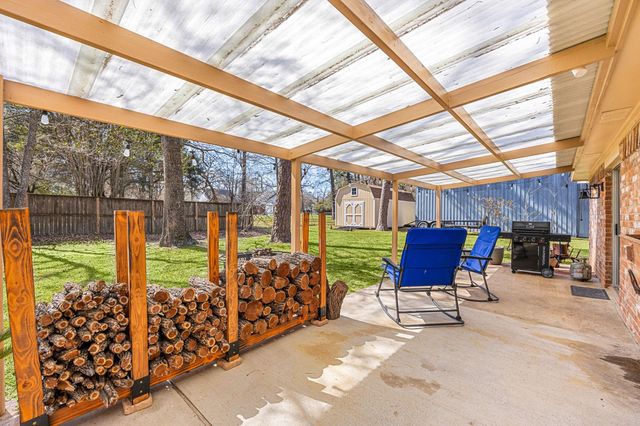 2210 Lucretia Street, Pinehurst, TX 77362