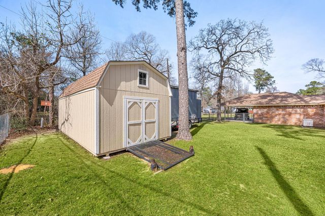 2210 Lucretia Street, Pinehurst, TX 77362