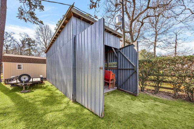 2210 Lucretia Street, Pinehurst, TX 77362