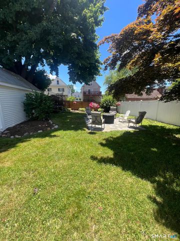 85 Glendale Avenue, Bridgeport, CT 06606