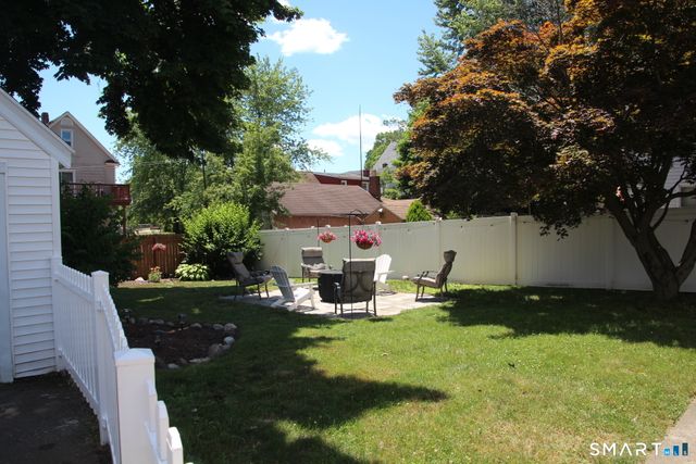 85 Glendale Avenue, Bridgeport, CT 06606