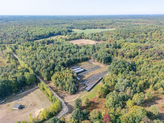 5852 Nw County Line Road, Beaverton Township, MI 48618