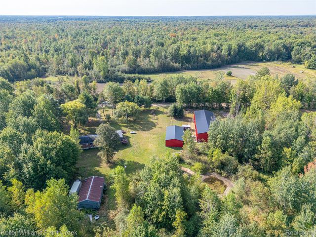 5852 Nw County Line Road, Beaverton Township, MI 48618