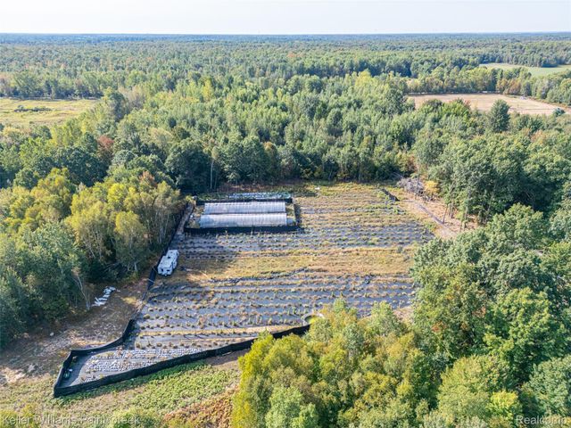 5852 Nw County Line Road, Beaverton Township, MI 48618