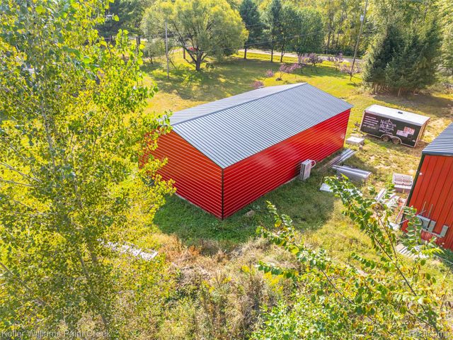 5852 Nw County Line Road, Beaverton Township, MI 48618