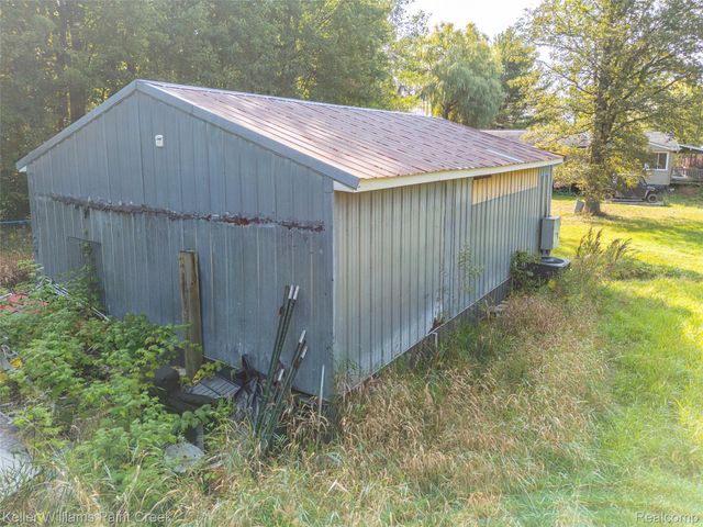 5852 Nw County Line Road, Beaverton Township, MI 48618