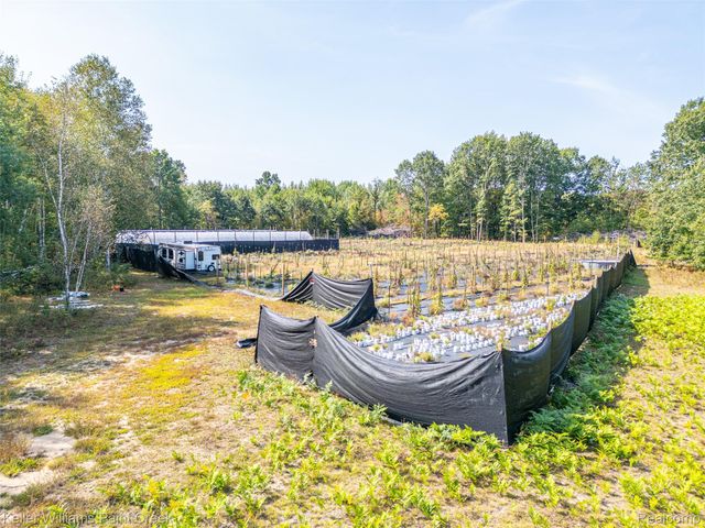 5852 Nw County Line Road, Beaverton Township, MI 48618