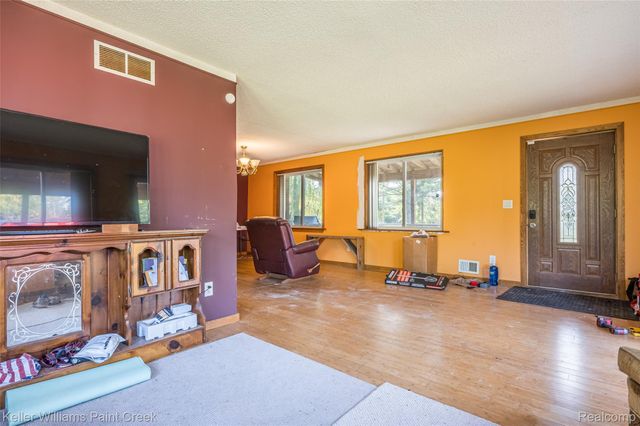 5852 Nw County Line Road, Beaverton Township, MI 48618