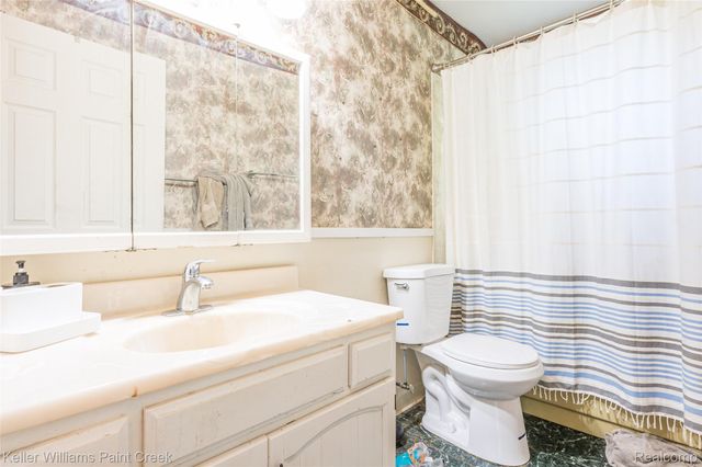 5852 Nw County Line Road, Beaverton Township, MI 48618