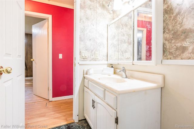 5852 Nw County Line Road, Beaverton Township, MI 48618