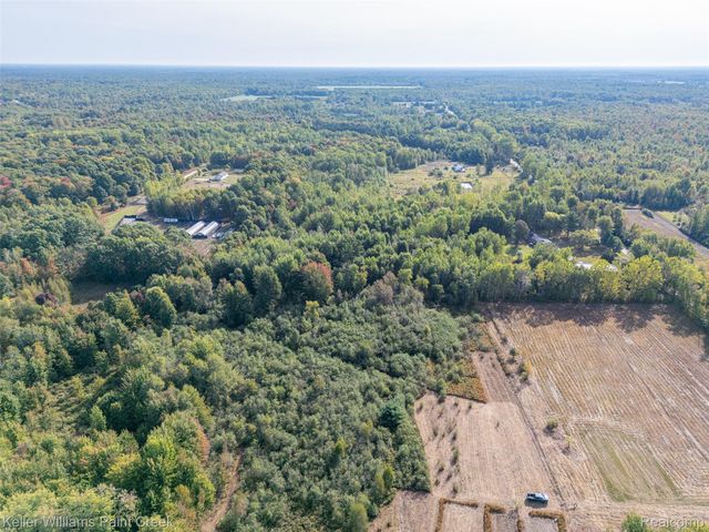 5852 Nw County Line Road, Beaverton Township, MI 48618