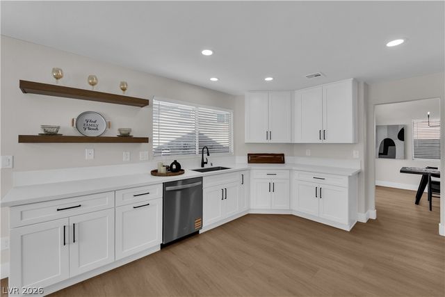 305 Salinas Drive, Henderson, NV 89014