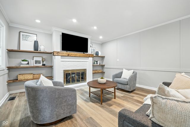 728 E Main Street, Carmel, IN 46032