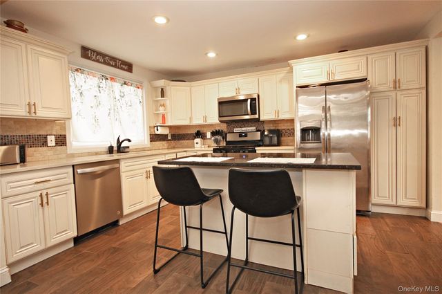 2 Vita Drive, Central Islip, NY 11722