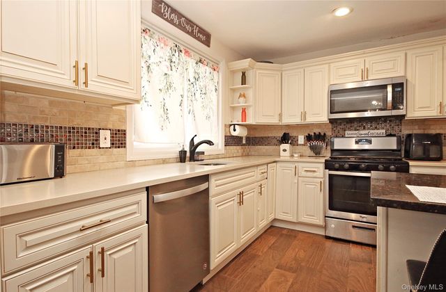 2 Vita Drive, Central Islip, NY 11722