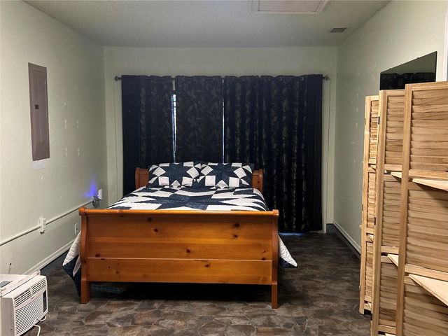 301 OAK TRACK DRIVE, Ocala, FL 34472