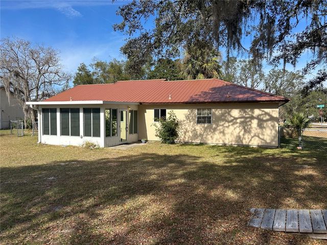 301 OAK TRACK DRIVE, Ocala, FL 34472