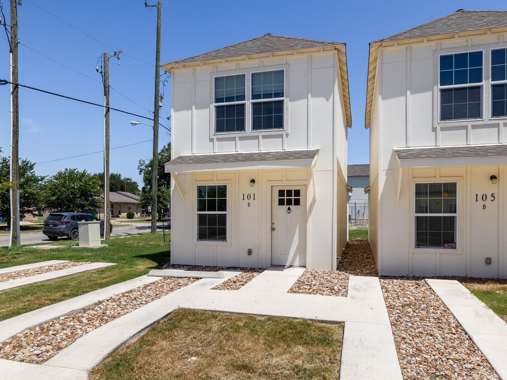 230 Debus DR 101 B, Taylor, TX 76574