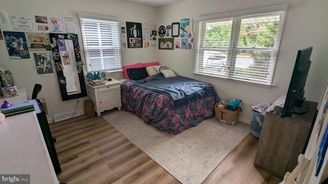 18 STEINWAY AVE, Ewing, NJ 08618