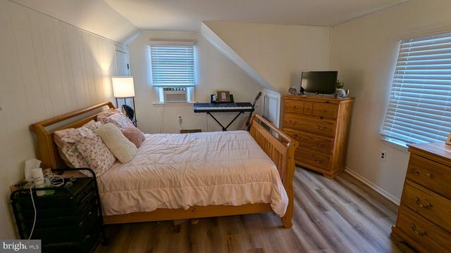 18 STEINWAY AVE, Ewing, NJ 08618