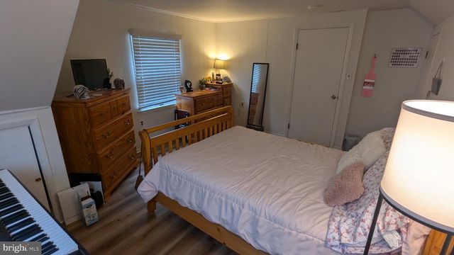 18 STEINWAY AVE, Ewing, NJ 08618