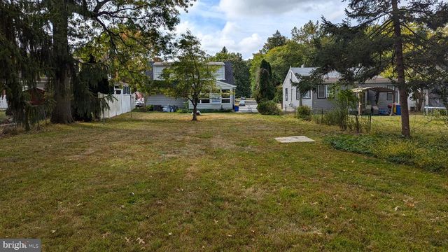 18 STEINWAY AVE, Ewing, NJ 08618