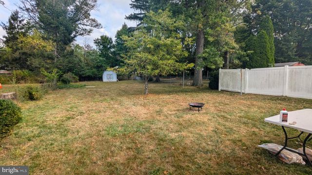 18 STEINWAY AVE, Ewing, NJ 08618