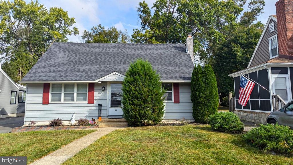 18 STEINWAY AVE, Ewing, NJ 08618