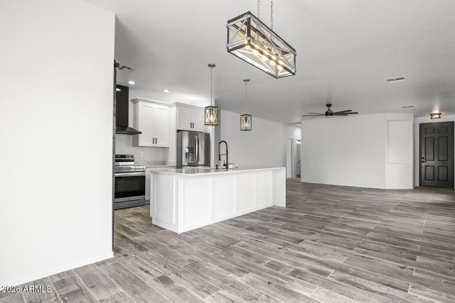 149 E PALOMINO Way, San Tan Valley, AZ 85143