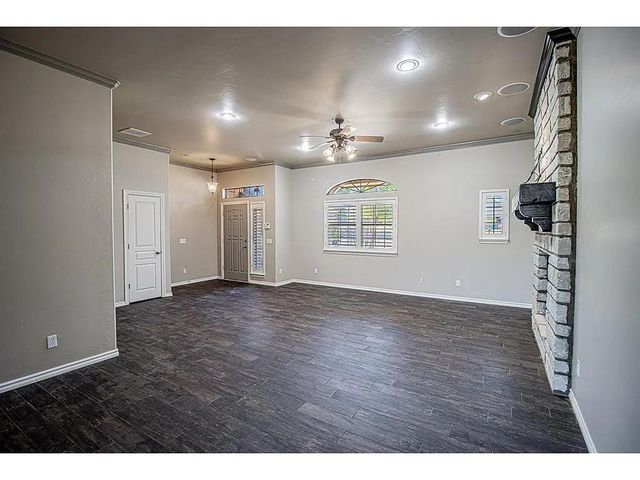 2920 Longmeadow, Edmond, OK 73003