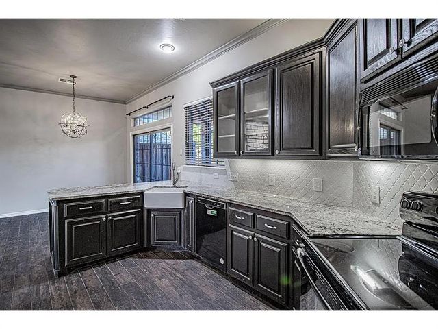 2920 Longmeadow, Edmond, OK 73003