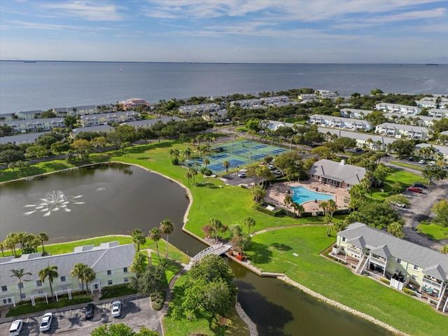 5110 COQUINA KEY DRIVE SE C furnished, St Petersburg, FL 33705