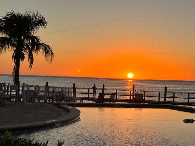 5110 COQUINA KEY DRIVE SE C furnished, St Petersburg, FL 33705