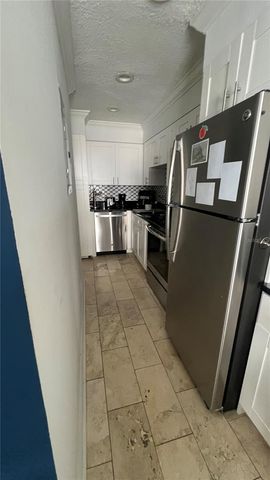 5110 COQUINA KEY DRIVE SE C furnished, St Petersburg, FL 33705
