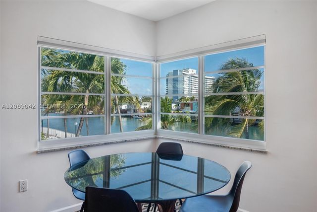 7207 Bay Dr 11, Miami Beach, FL 33141