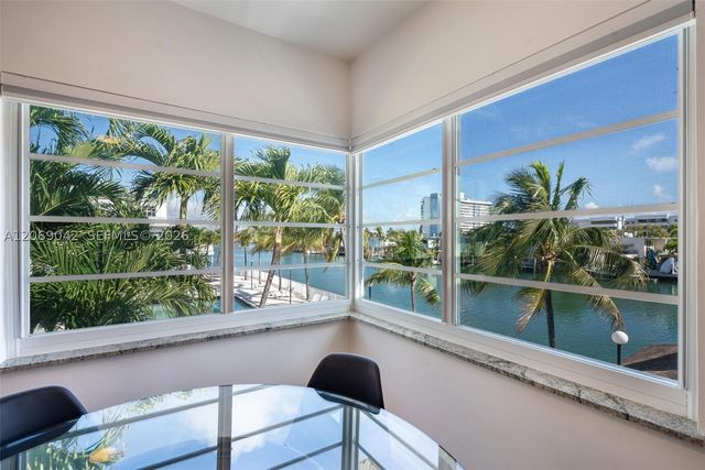 7207 Bay Dr 11, Miami Beach, FL 33141