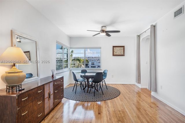 7207 Bay Dr 11, Miami Beach, FL 33141