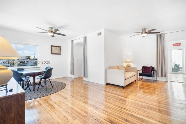 7207 Bay Dr 11, Miami Beach, FL 33141