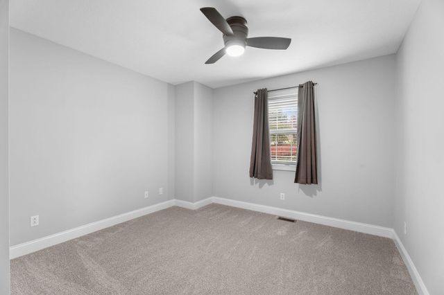 180 Ashford Drive, Hollister, MO 65672