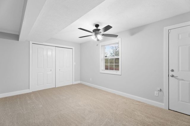 180 Ashford Drive, Hollister, MO 65672