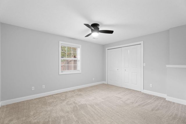 180 Ashford Drive, Hollister, MO 65672