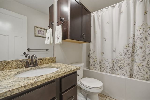1203 NW Boulder Point Place, Ankeny, IA 50023