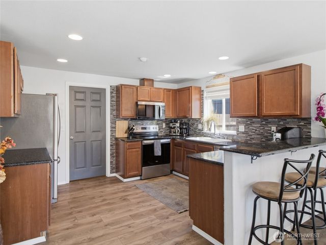 19714 Aspenwood Court SW, Rochester, WA 98579