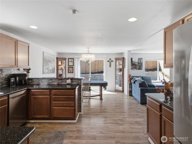19714 Aspenwood Court SW, Rochester, WA 98579